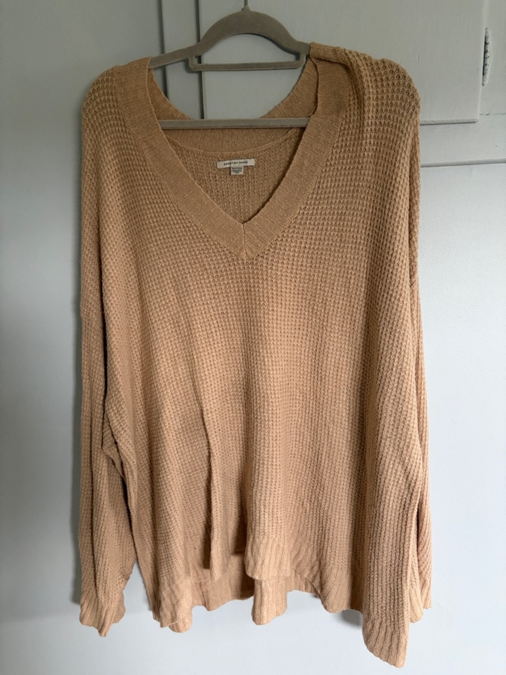 AE Relaxed V-Neck Waffle Knit Sweater in Light Beige